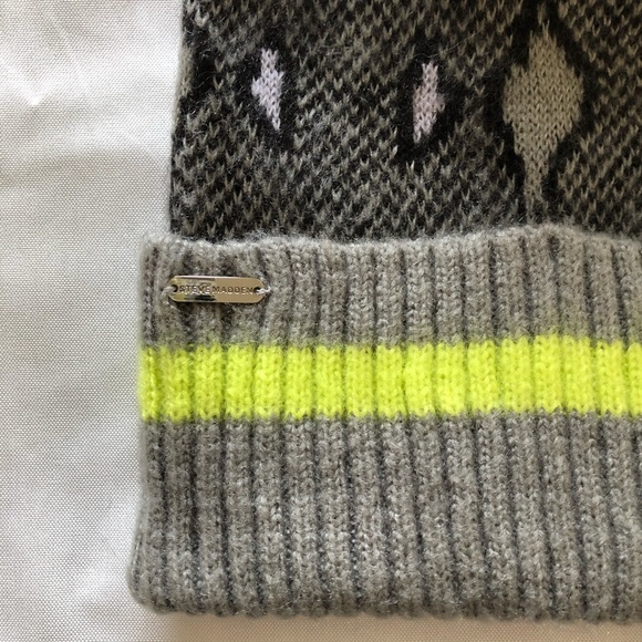 Steve Madden Snake Print & Neon Beanie Pom Hat - Picture 3 of 12
